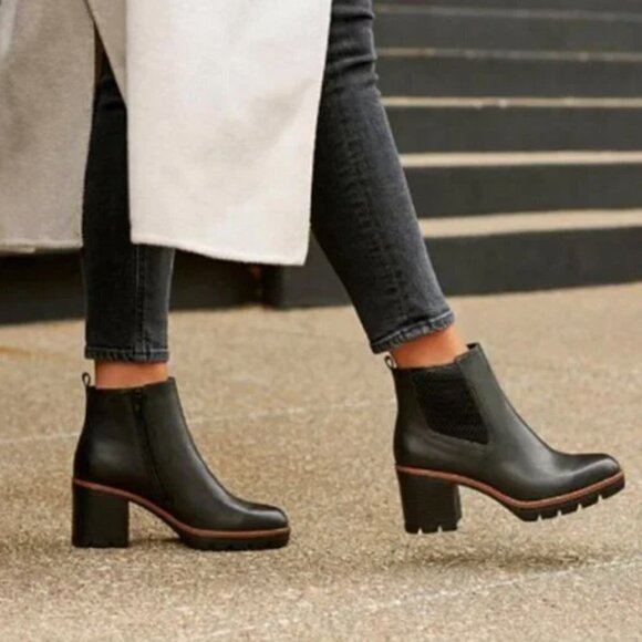 NATURALIZER Madalynn-Gore Lug Sole Booties - Picture 9 of 14